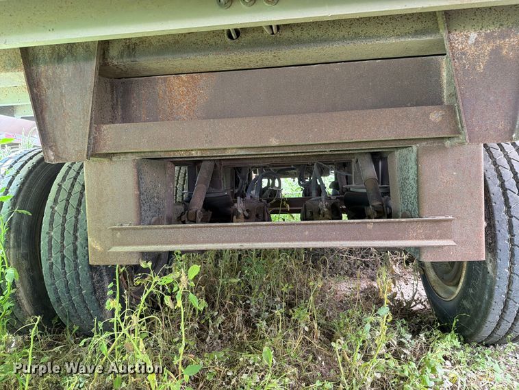 image for item EW8653 Barret livestock trailer