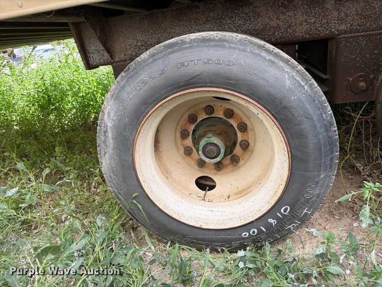 image for item EW8653 Barret livestock trailer
