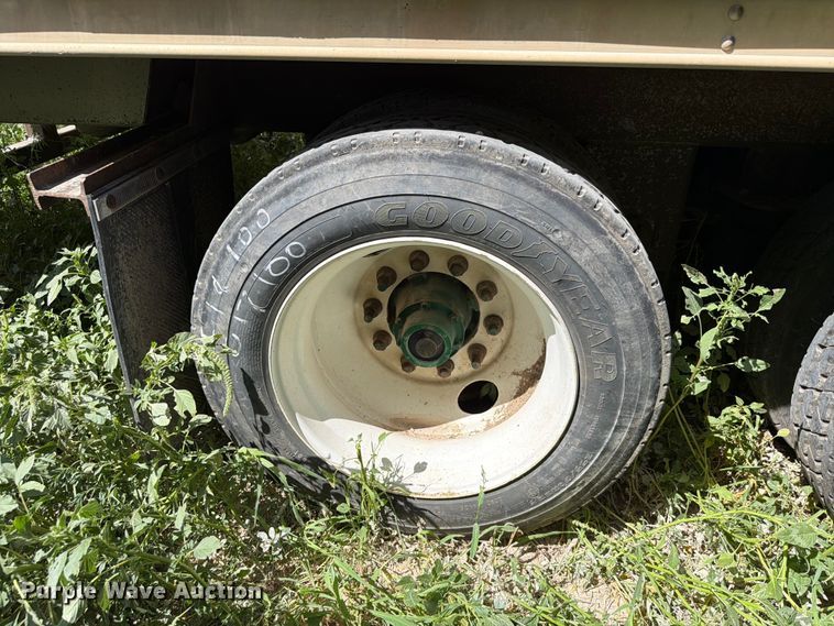 image for item EW8653 Barret livestock trailer
