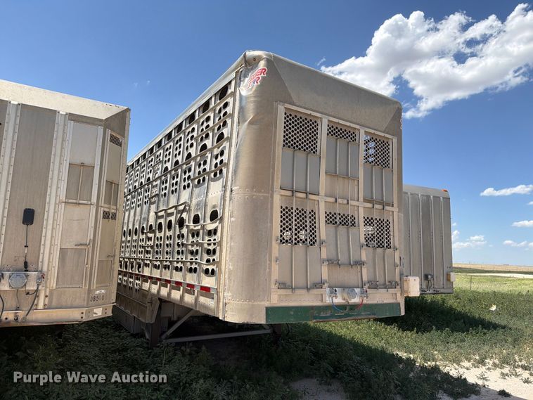 image for item EW8654 2017 Wilson PSDCL-402P livestock trailer