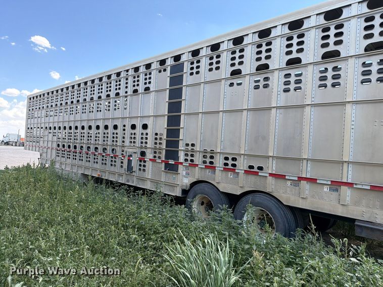 image for item EW8654 2017 Wilson PSDCL-402P livestock trailer