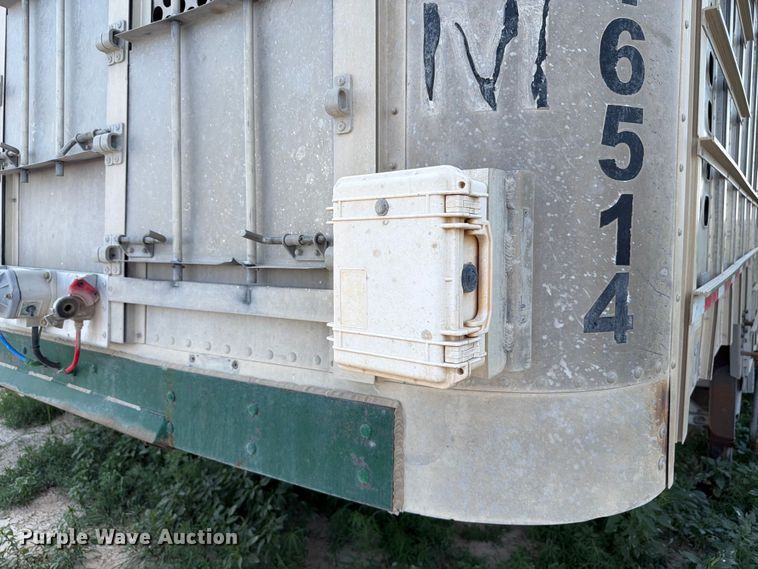 image for item EW8654 2017 Wilson PSDCL-402P livestock trailer