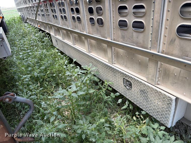 image for item EW8654 2017 Wilson PSDCL-402P livestock trailer