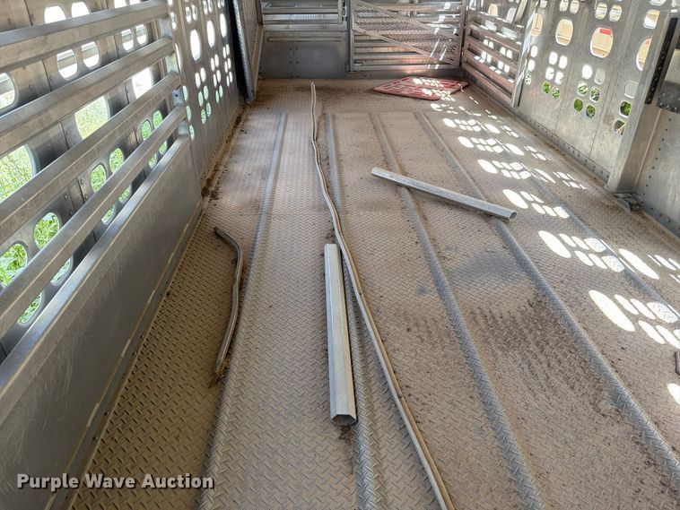 image for item EW8654 2017 Wilson PSDCL-402P livestock trailer