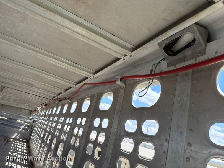 image for item EW8654 2017 Wilson PSDCL-402P livestock trailer