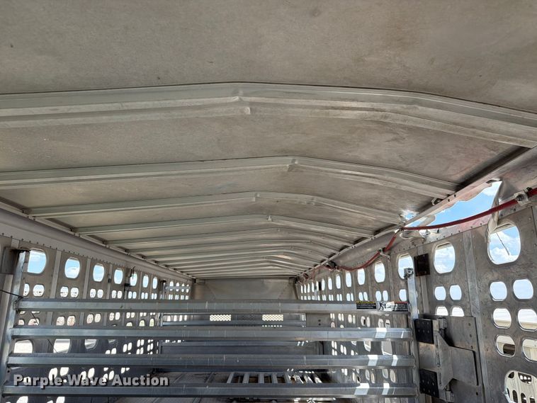 image for item EW8654 2017 Wilson PSDCL-402P livestock trailer