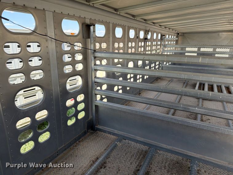 image for item EW8654 2017 Wilson PSDCL-402P livestock trailer