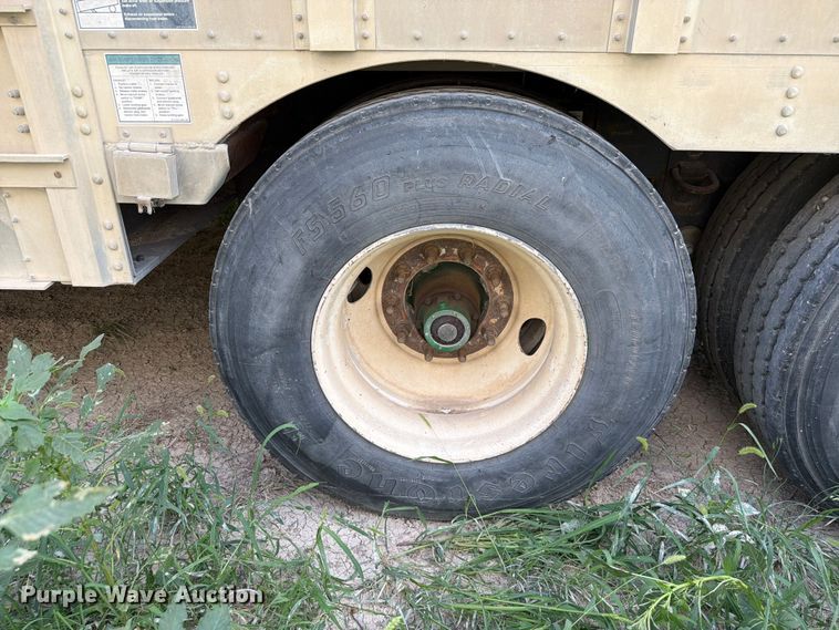 image for item EW8654 2017 Wilson PSDCL-402P livestock trailer