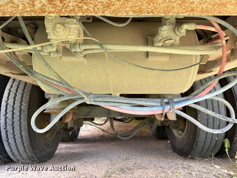 image for item EW8654 2017 Wilson PSDCL-402P livestock trailer