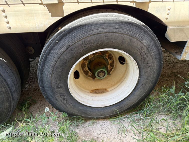 image for item EW8654 2017 Wilson PSDCL-402P livestock trailer