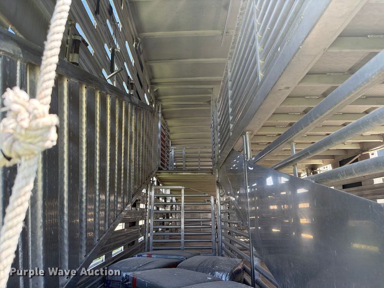 image for item EW8655 Barret livestock trailer