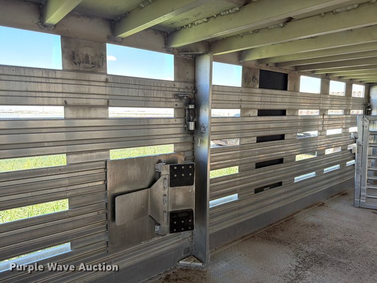 image for item EW8655 Barret livestock trailer