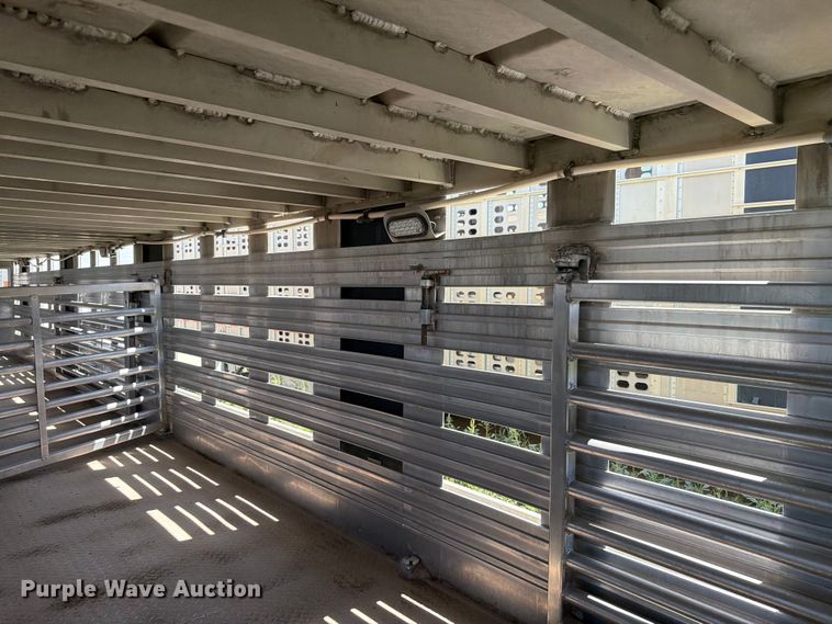 image for item EW8655 Barret livestock trailer