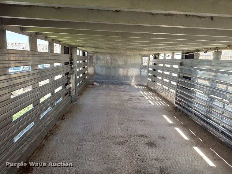 image for item EW8655 Barret livestock trailer
