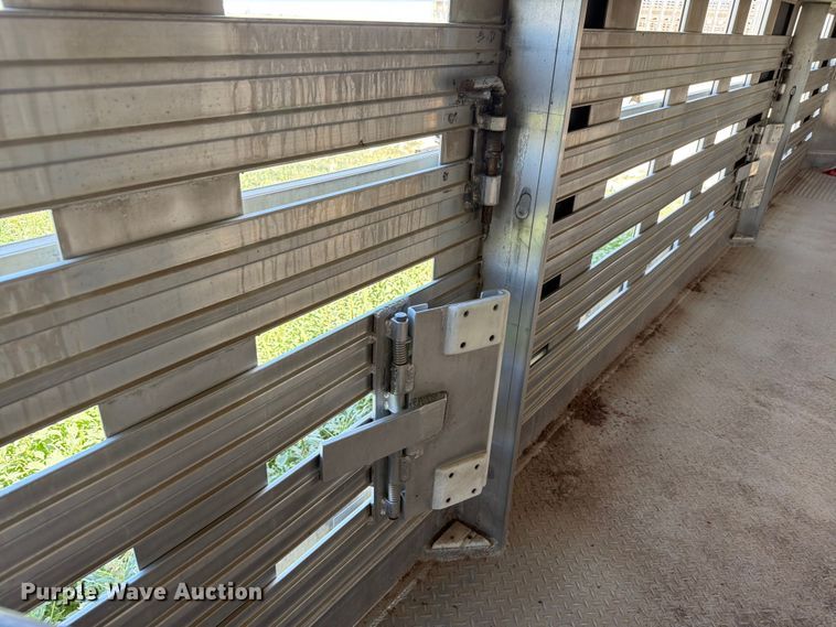 image for item EW8655 Barret livestock trailer