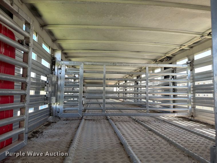 image for item EW8655 Barret livestock trailer