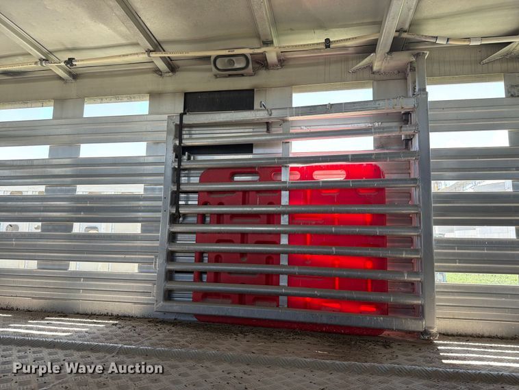 image for item EW8655 Barret livestock trailer