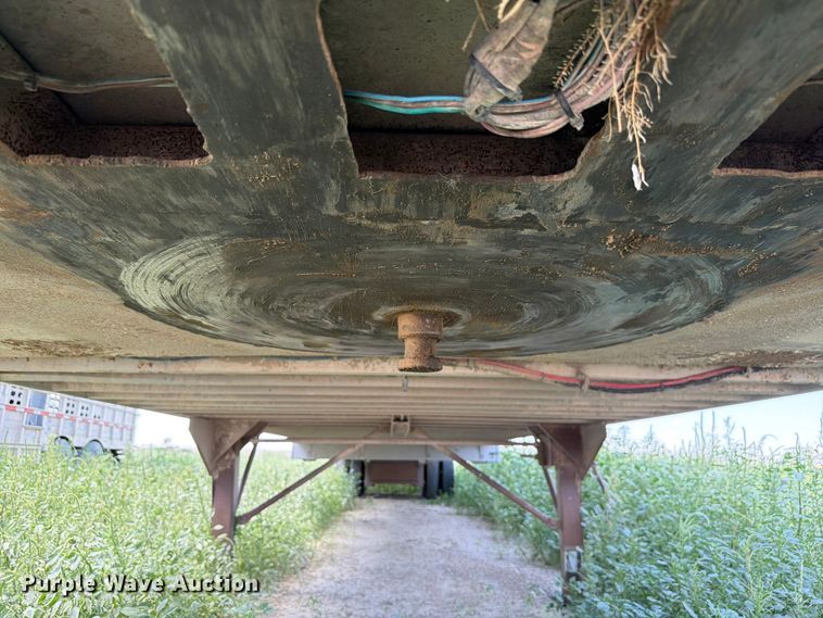 image for item EW8655 Barret livestock trailer