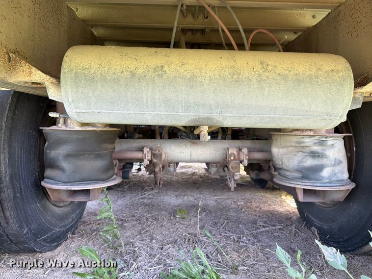 image for item EW8655 Barret livestock trailer