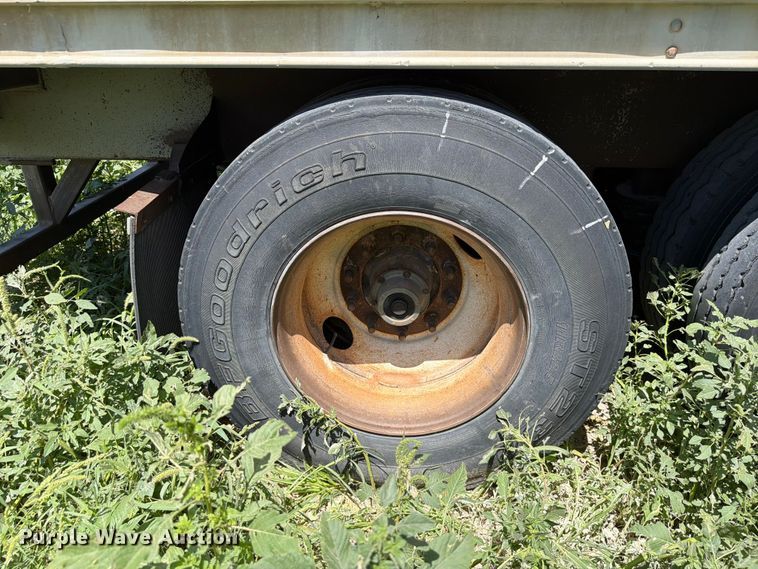 image for item EW8655 Barret livestock trailer