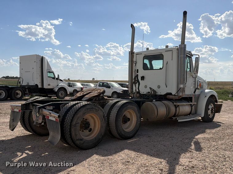 image for item EW8669 2017 Freightliner Coronado semi truck