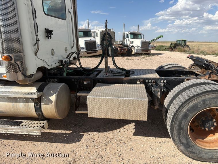 image for item EW8669 2017 Freightliner Coronado semi truck