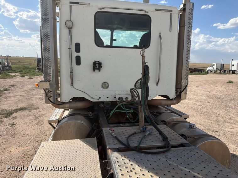 image for item EW8669 2017 Freightliner Coronado semi truck