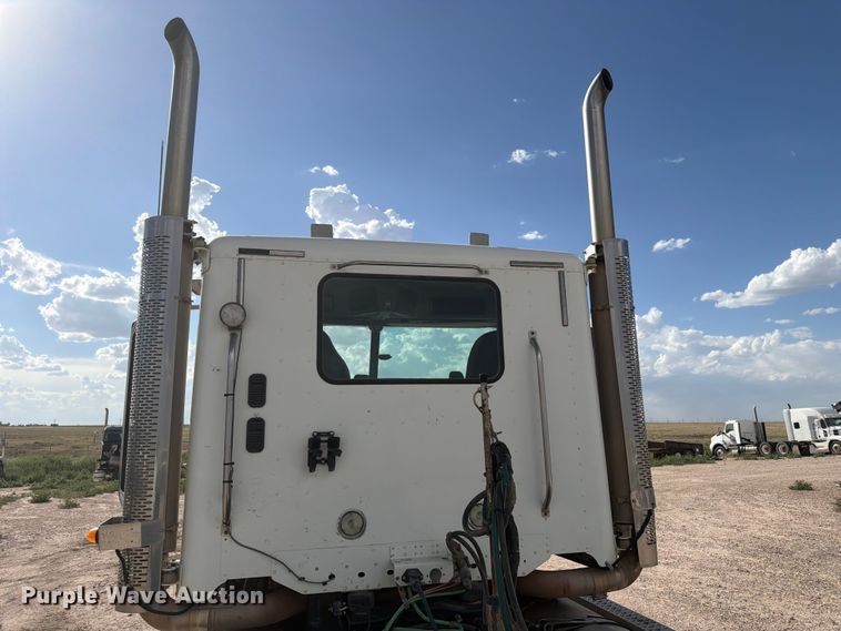 image for item EW8669 2017 Freightliner Coronado semi truck