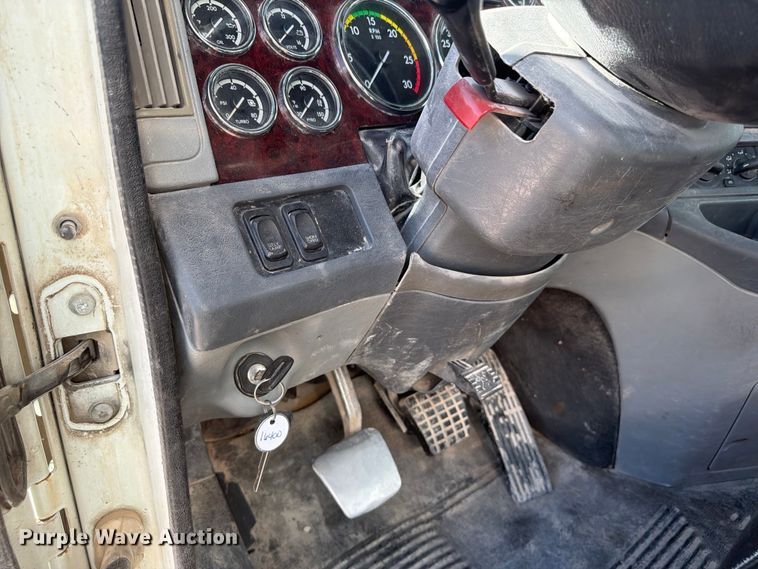 image for item EW8669 2017 Freightliner Coronado semi truck