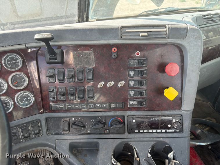 image for item EW8669 2017 Freightliner Coronado semi truck