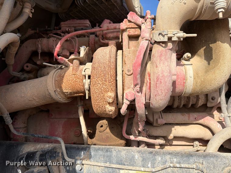 image for item EW8679 2017 Kenworth T880 feed delivery truck