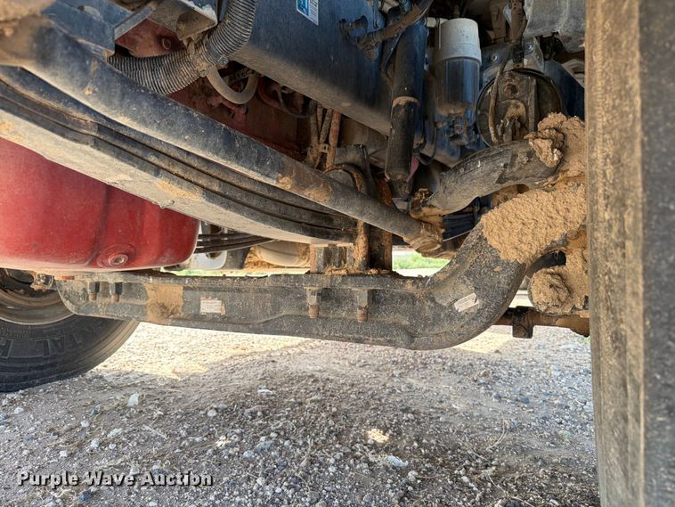 image for item EW8679 2017 Kenworth T880 feed delivery truck
