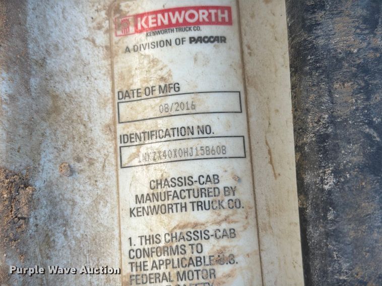 image for item EW8679 2017 Kenworth T880 feed delivery truck