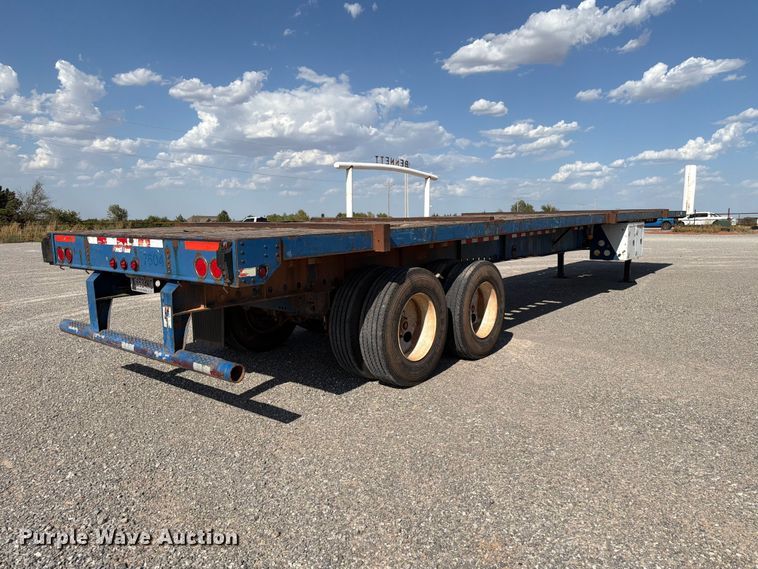 image for item EW8697 2005 Great Dane GPS-248102 flatbed trailer