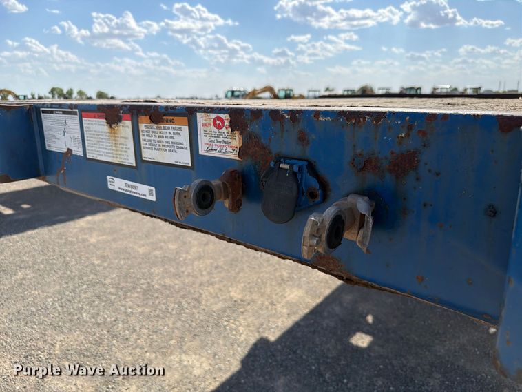 image for item EW8697 2005 Great Dane GPS-248102 flatbed trailer