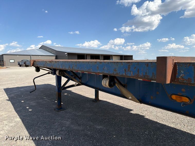 image for item EW8697 2005 Great Dane GPS-248102 flatbed trailer