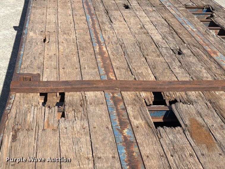 image for item EW8697 2005 Great Dane GPS-248102 flatbed trailer