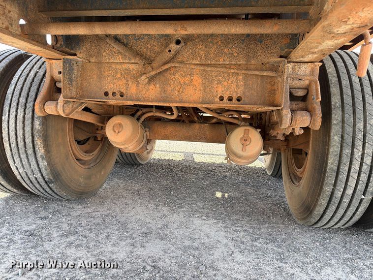 image for item EW8697 2005 Great Dane GPS-248102 flatbed trailer