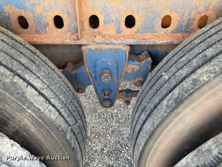 image for item EW8697 2005 Great Dane GPS-248102 flatbed trailer