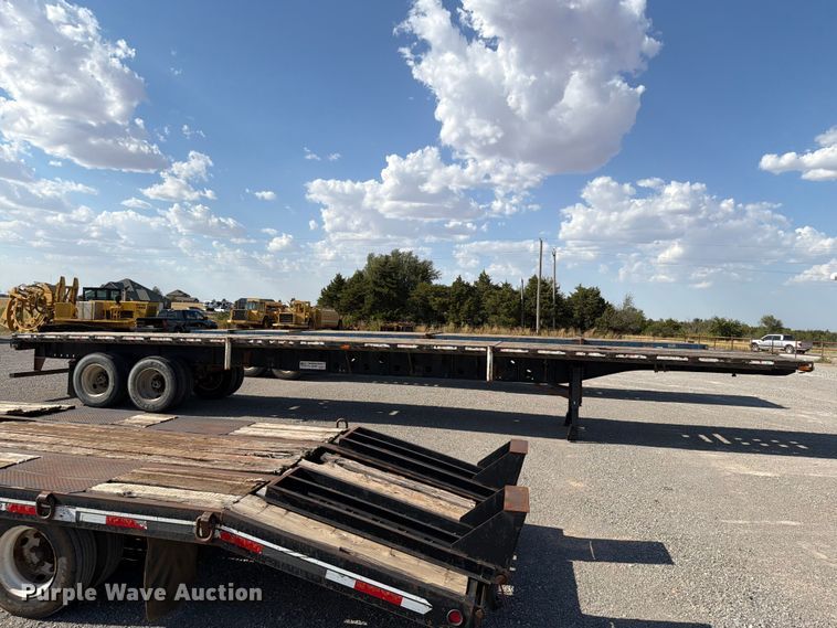 image for item EW8698 2006 Transcraft TL-2000N S2 flatbed trailer
