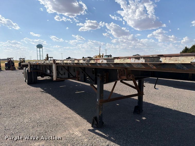 image for item EW8698 2006 Transcraft TL-2000N S2 flatbed trailer