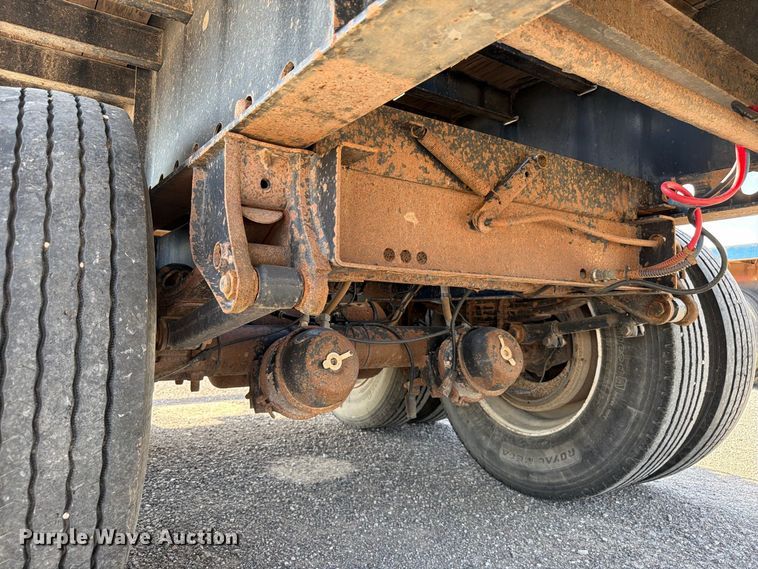 image for item EW8698 2006 Transcraft TL-2000N S2 flatbed trailer