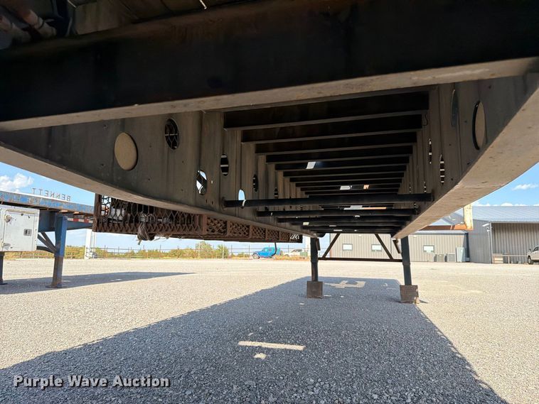 image for item EW8698 2006 Transcraft TL-2000N S2 flatbed trailer