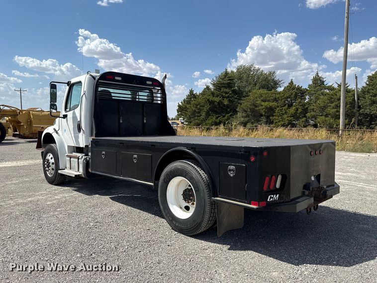 image for item EW8720 2016 Freightliner Business Class M2 flatbed truck