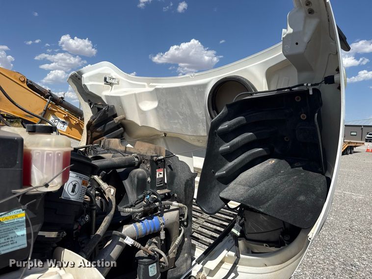 image for item EW8720 2016 Freightliner Business Class M2 flatbed truck