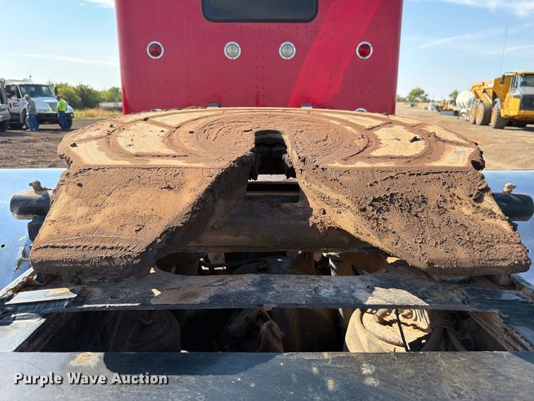 image for item EW8748 1994 Peterbilt 379 semi truck