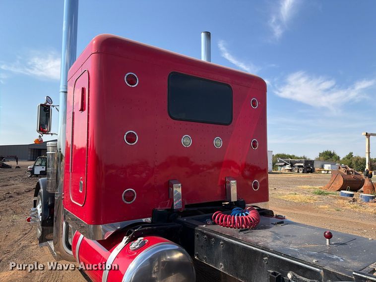 image for item EW8748 1994 Peterbilt 379 semi truck