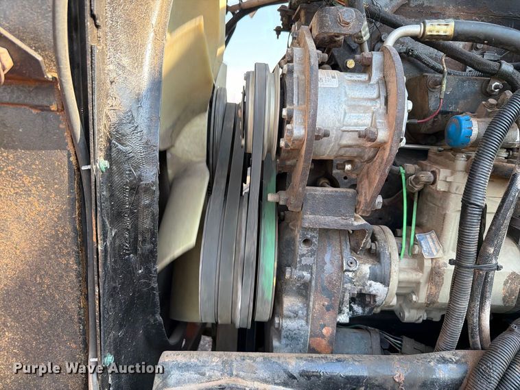 image for item EW8748 1994 Peterbilt 379 semi truck