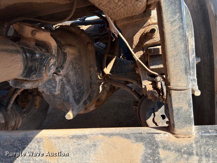 image for item EW8748 1994 Peterbilt 379 semi truck