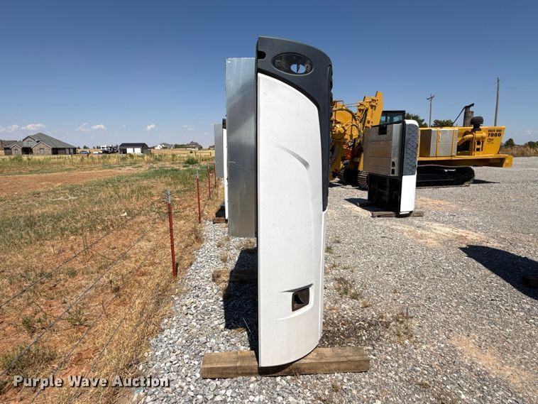image for item EW8778 Carrier X2 2500A reefer unit